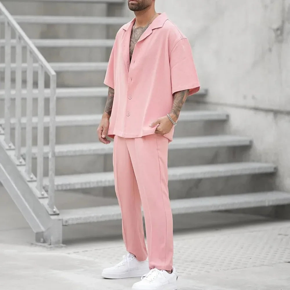 Set estivo alla moda composto da camicia e pantaloni, completo da uomo a due pezzi, nuova tendenza, abito da uomo a tinta unita, rosa, taglia grande, felpe, abbigliamento uomo.