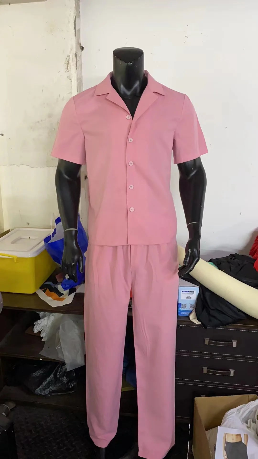 Set estivo alla moda composto da camicia e pantaloni, completo da uomo a due pezzi, nuova tendenza, abito da uomo a tinta unita, rosa, taglia grande, felpe, abbigliamento uomo.