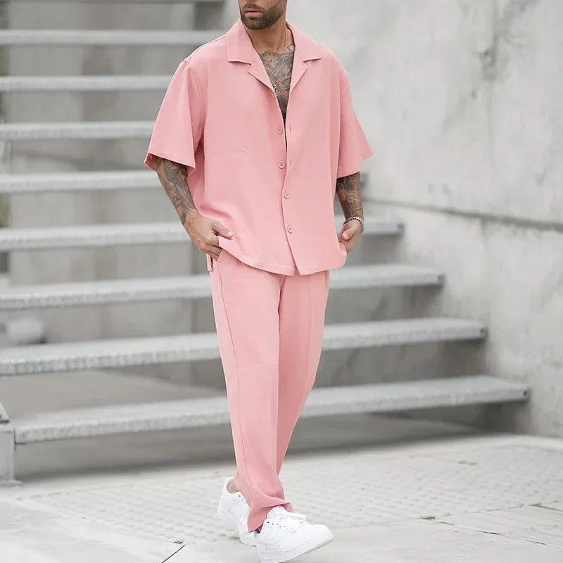 Set estivo alla moda composto da camicia e pantaloni, completo da uomo a due pezzi, nuova tendenza, abito da uomo a tinta unita, rosa, taglia grande, felpe, abbigliamento uomo.